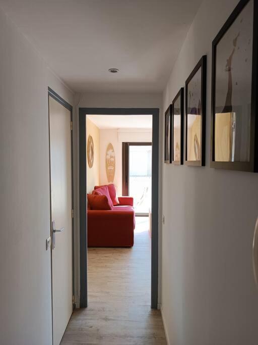 Grand Avec Balcon En Bord De